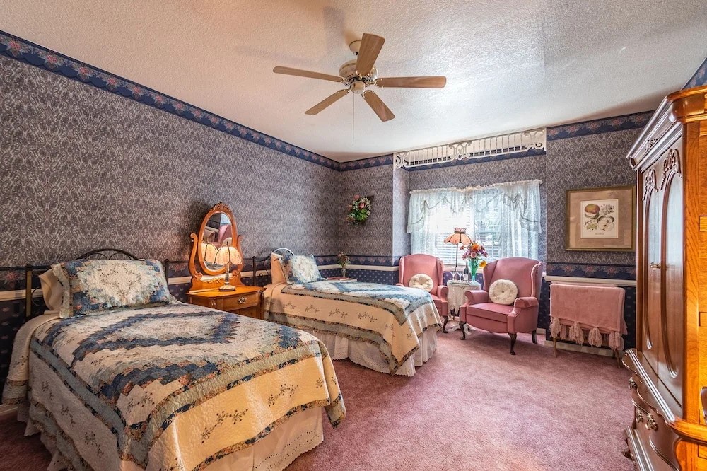 Apples Bed & Breakfast