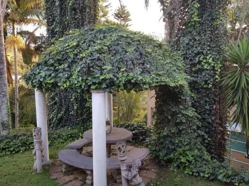 Mac Atini Guest House