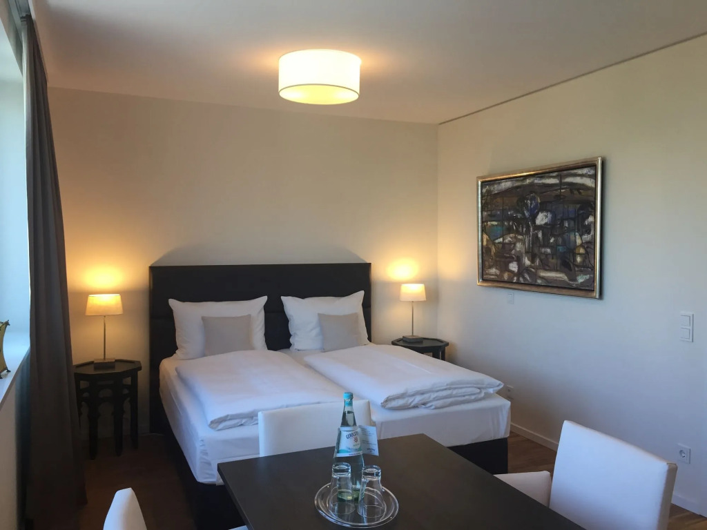 Stay! Hotel Boardinghouse