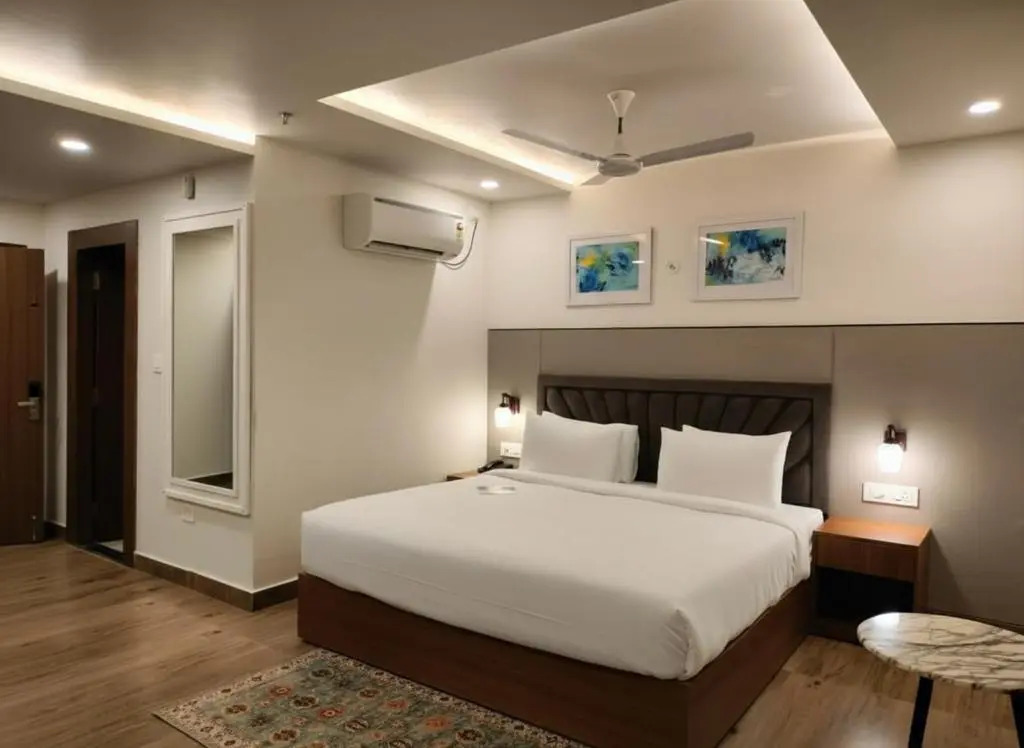 The EcoXpress Satva Varanasi - Vegetarian with all Options
