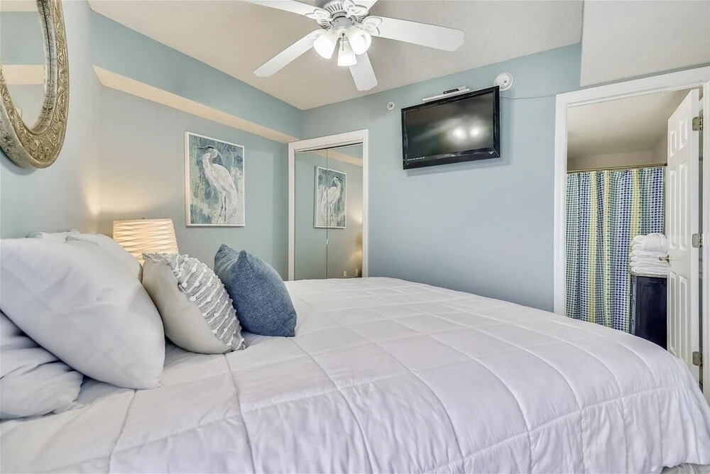 Seacrest 710 is 2 BR Top Floor Gulf Side unit - Beautifully decorated by RedAwning