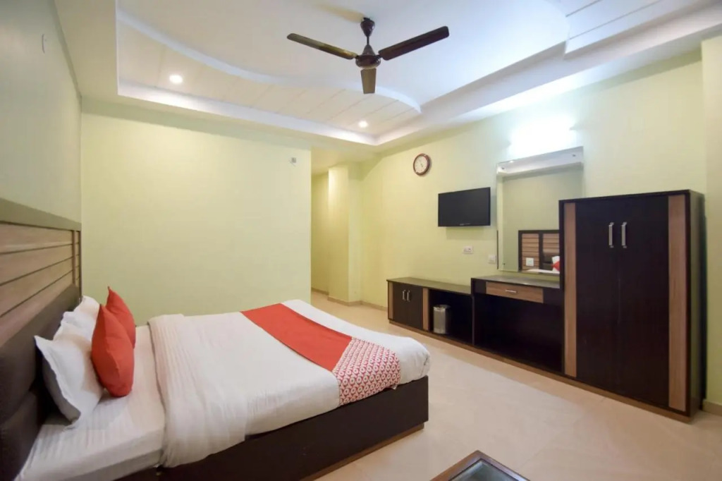 OYO 4690 Hotel Kanta International