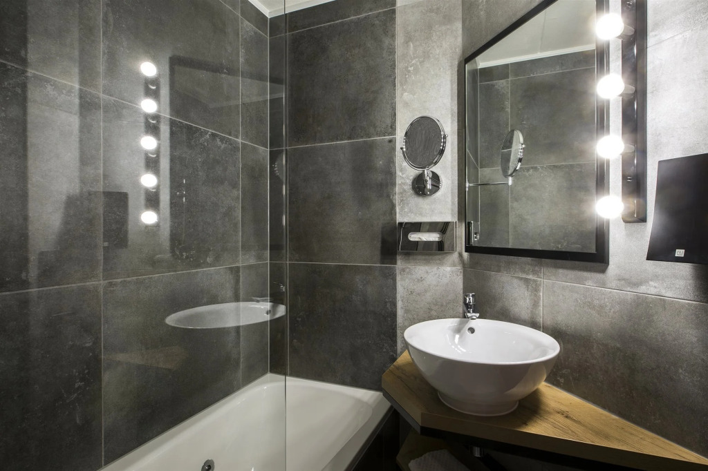 Leonardo Hotel Groningen City Center