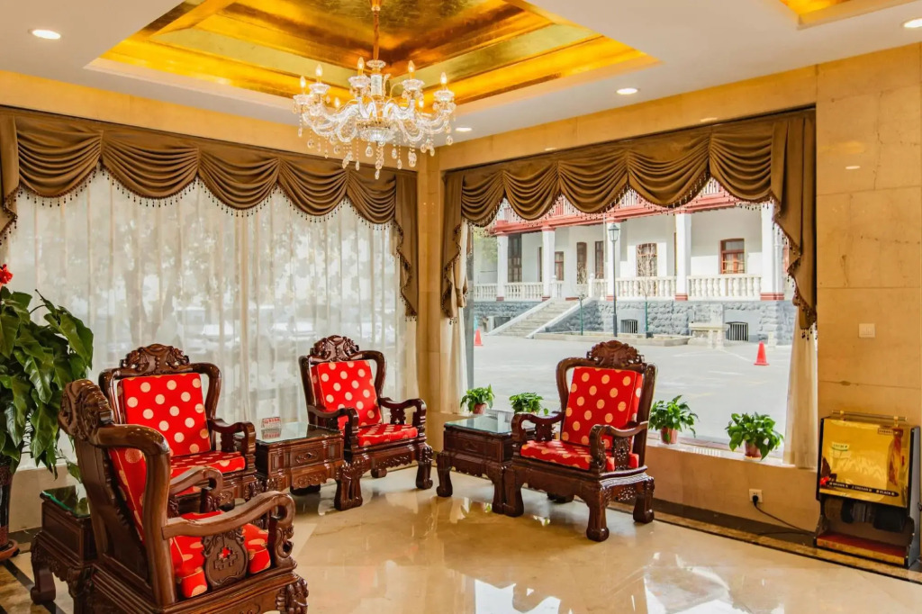 Yuncheng Hotel