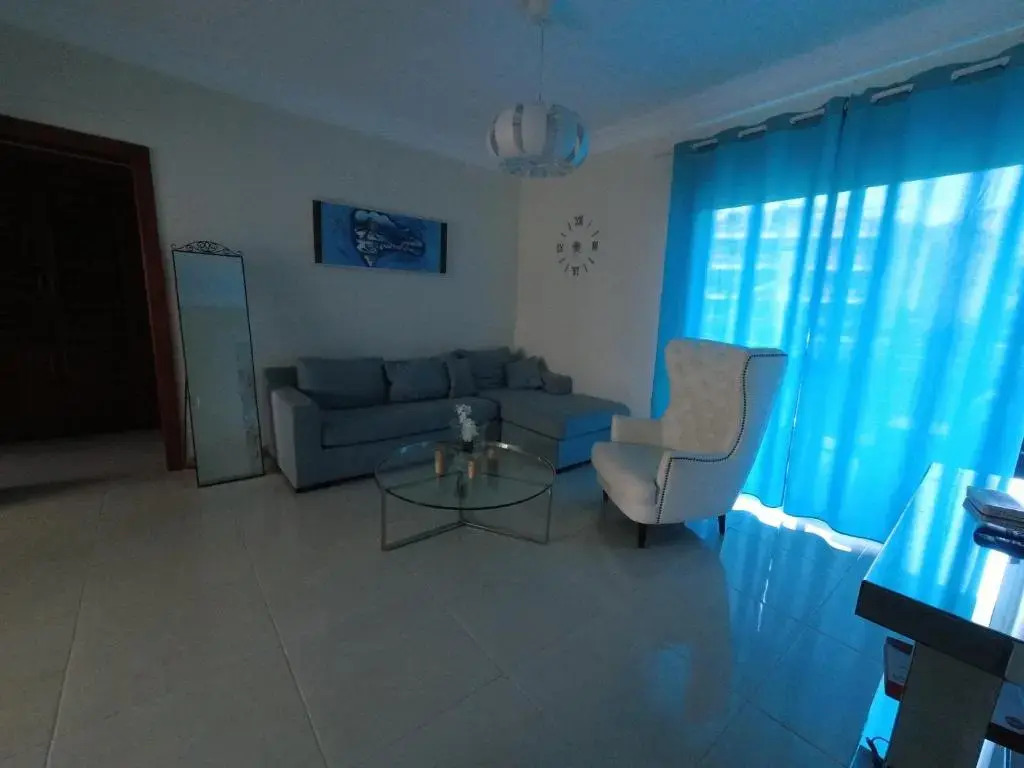 H2 Exclusive apartment near the the ocean
