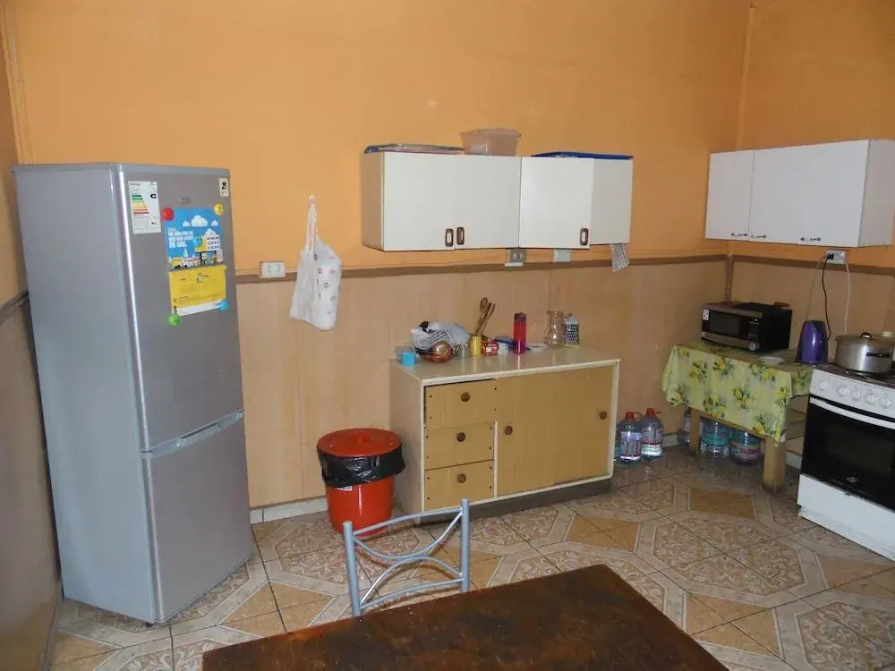 Hostal Tricontinental