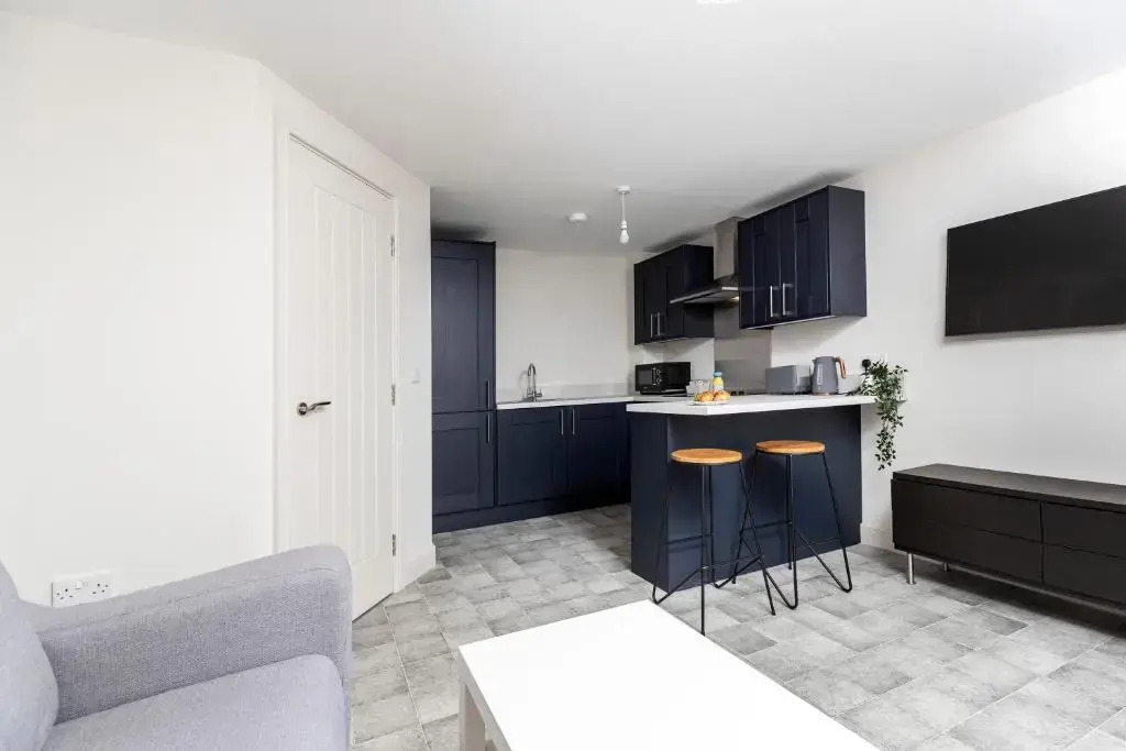 Avery House 1 - One Bedroom with Outdoor Terrace