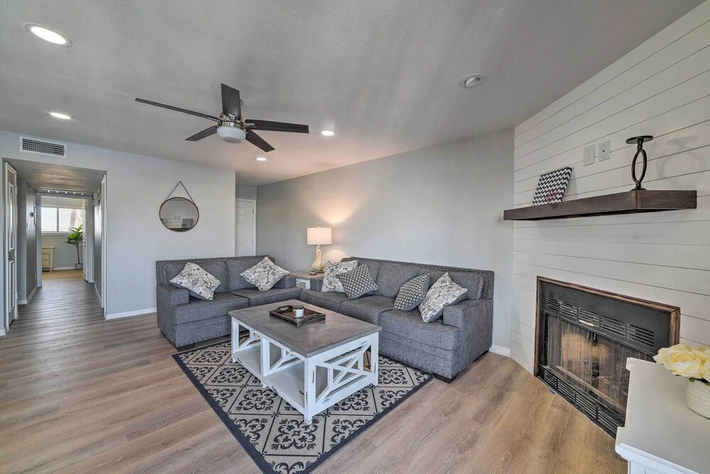 Chic Waterfront Condo w/ Private Boat Dock!