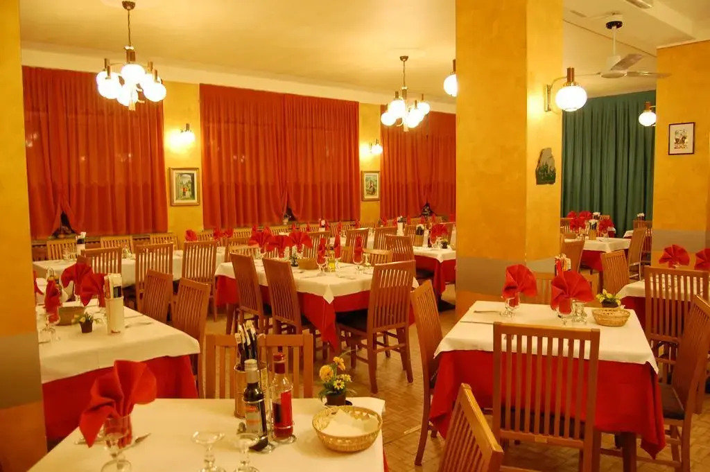 Albergo Motel Dosdè B&B