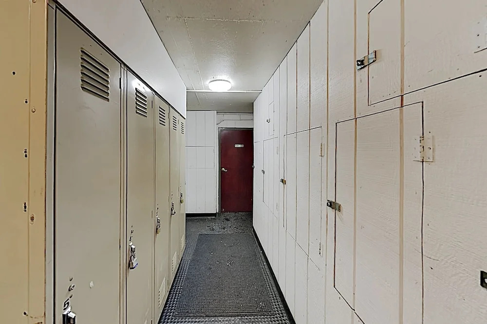 New Listing! Remodeled : 300 To Ski Shuttle 1 Bedroom Condo
