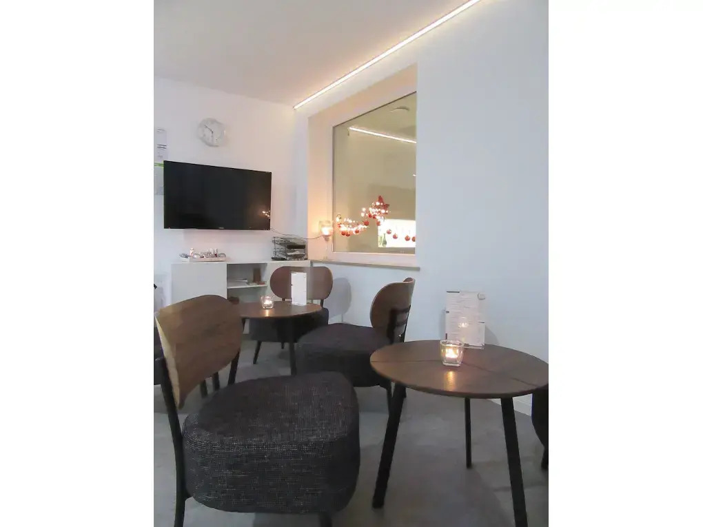 Minsu Hotel