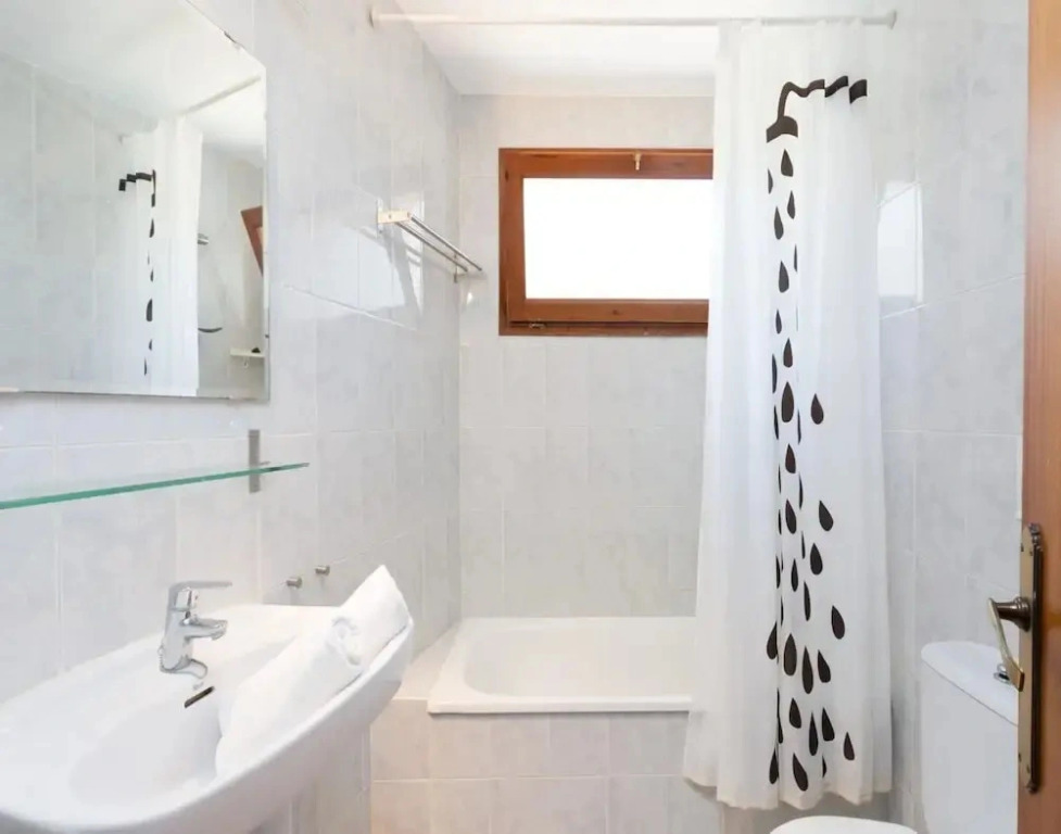 Quiet Residential Villa in Vidreres