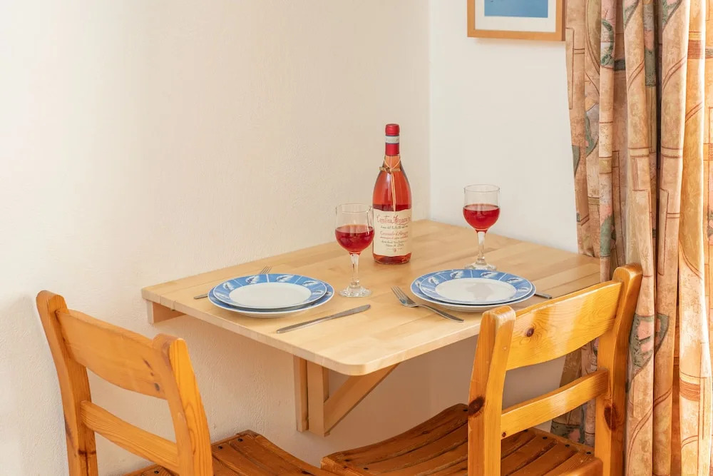 Alexatos Studios & Apartments
