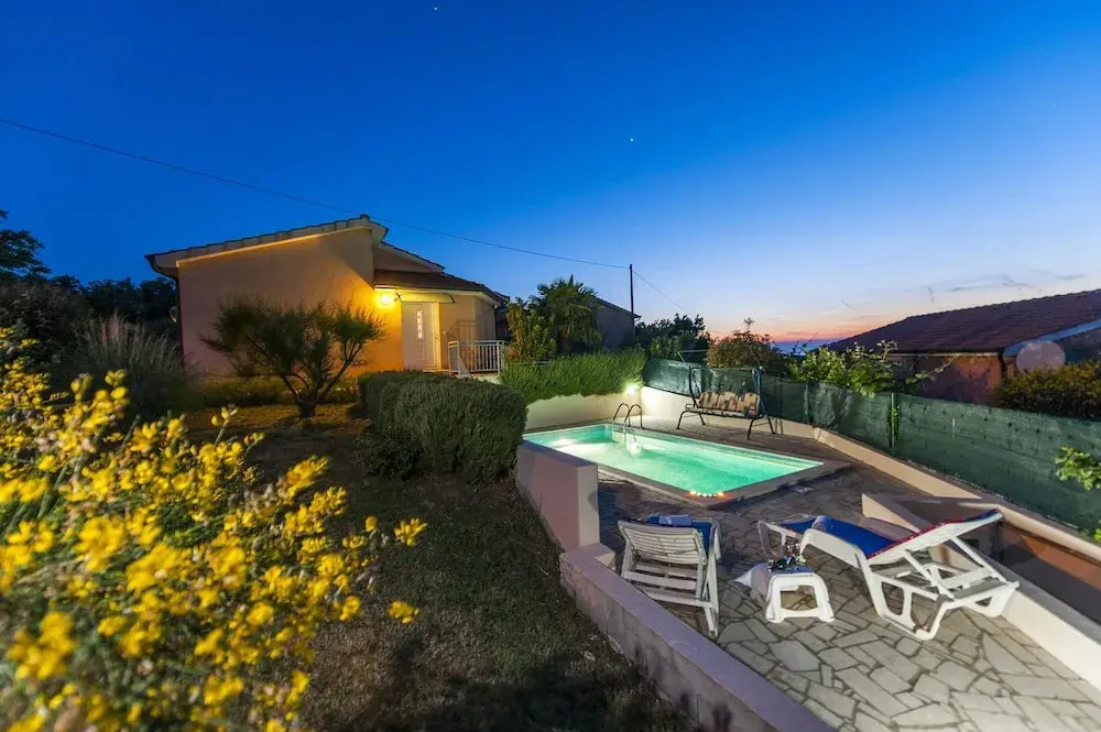 Bungalow With 2 Bedrooms in Montižana, With Wonderful sea View, Privat