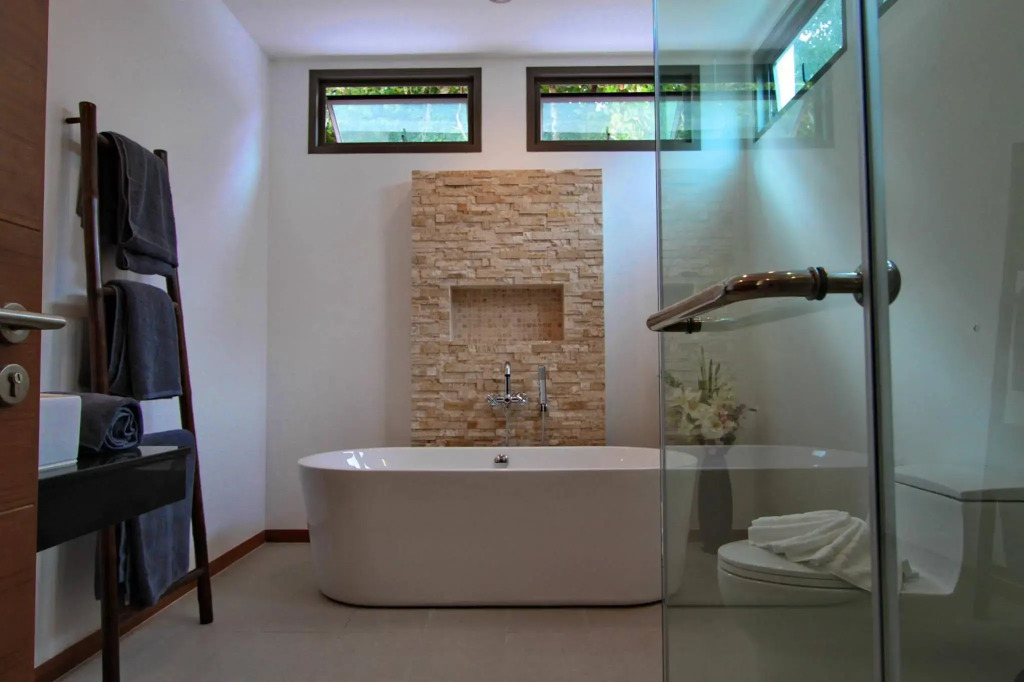 Ya Nui Beach Villas
