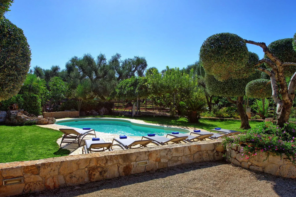 Trullo Santo Stefano by PosarelliVillas