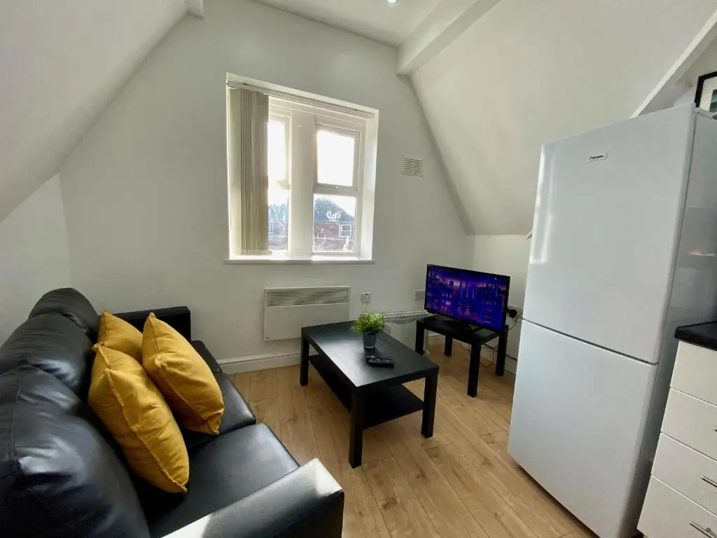 Relax in a modern Cardiff home by the City Centre & Bute Park