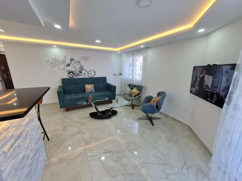 Tonny House