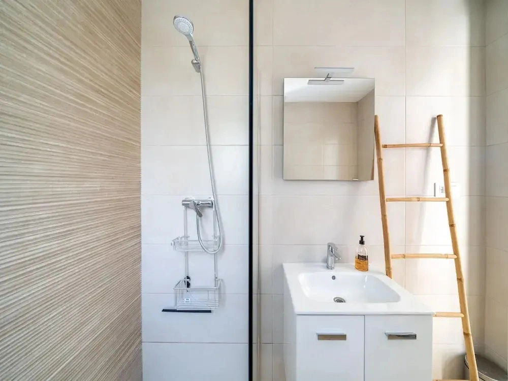 Modern Stay Near Monte Solana