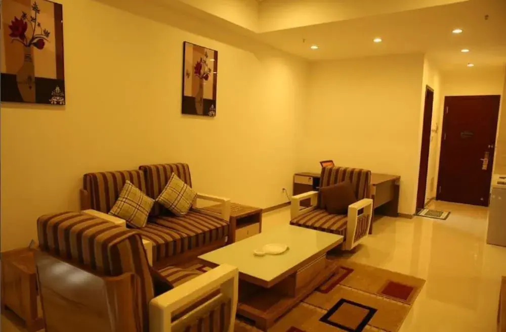 Yongke Apartment GZ Railyway Station