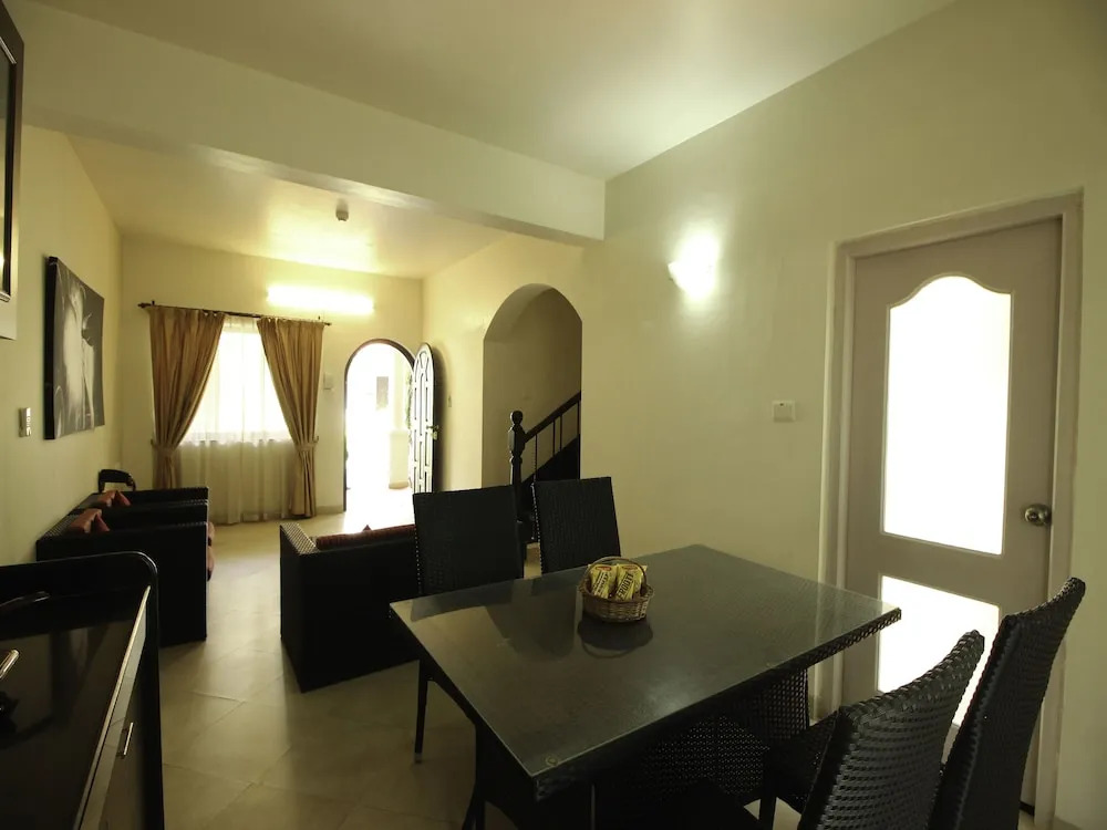 OYO 12904 Home Modern 2BHK Asagaon