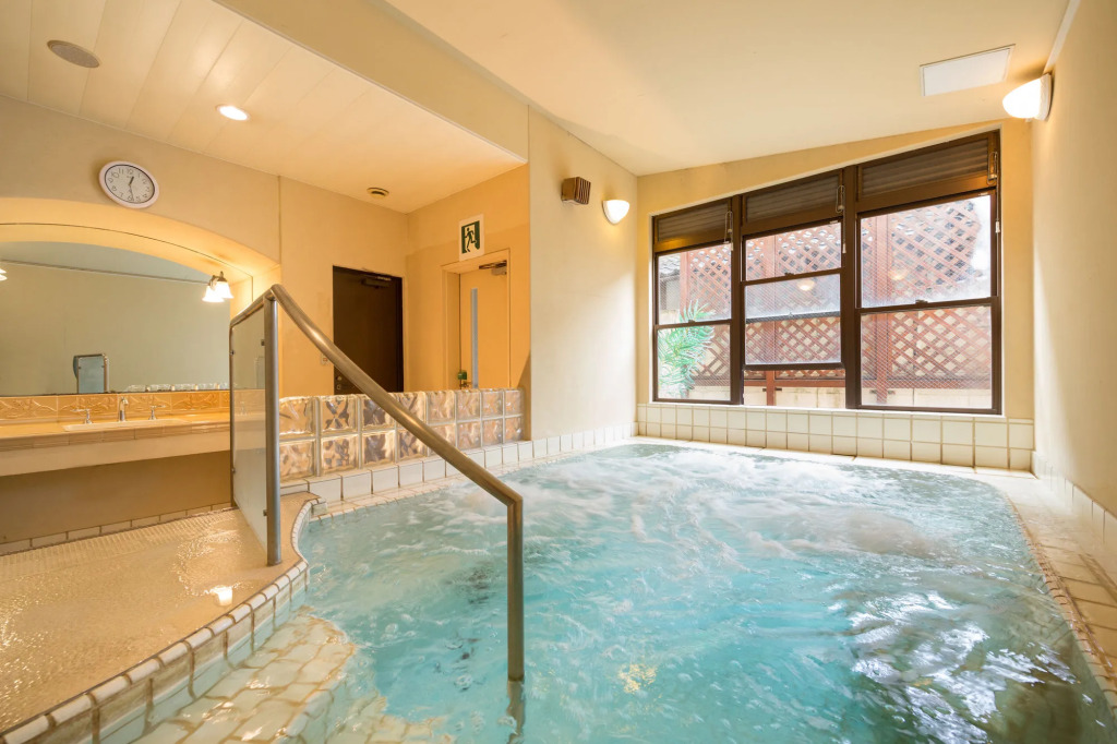 Poppy Springs Resort & Spa