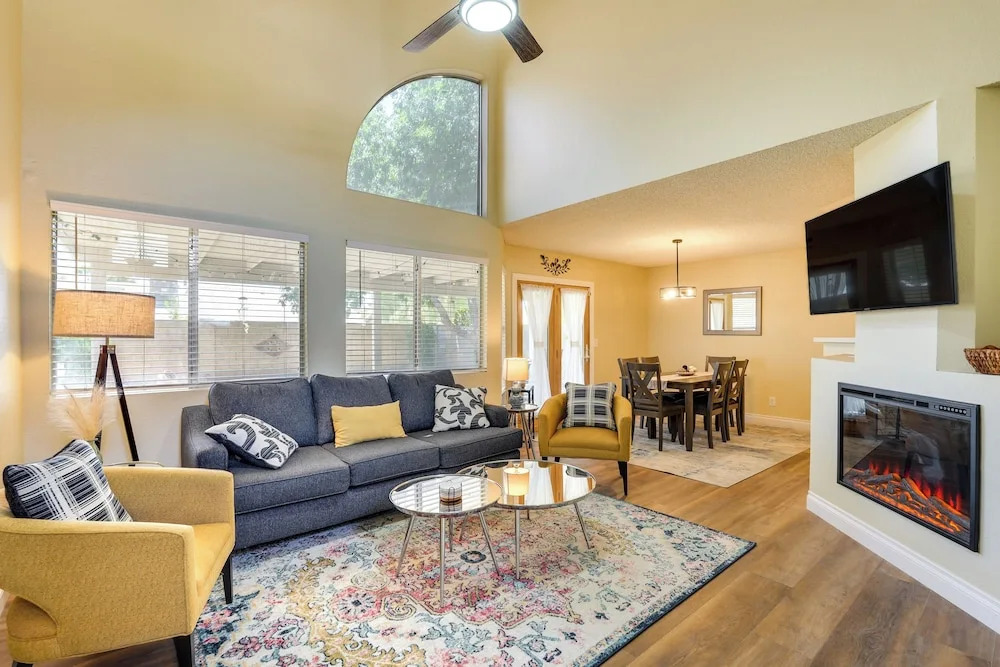 North Phoenix Home! Great Location + Private Patio