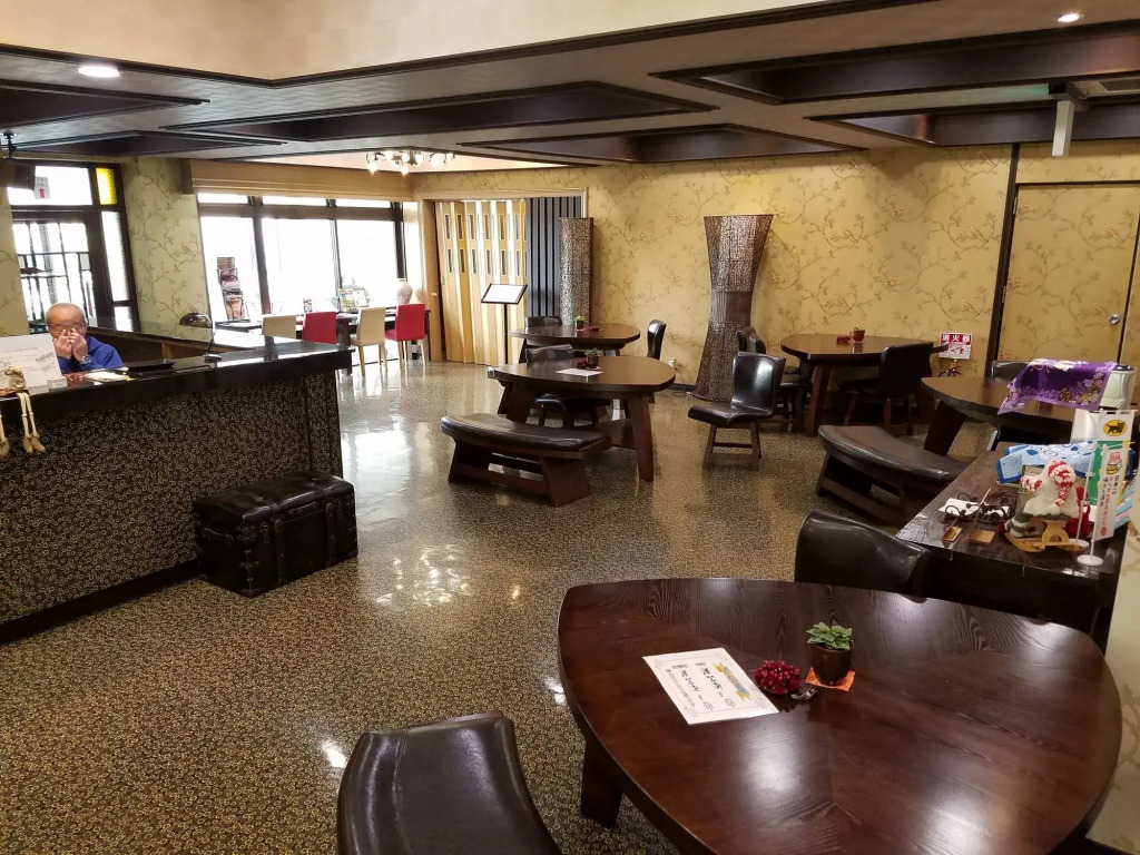 Yufuin Besso Shikisai Hotel