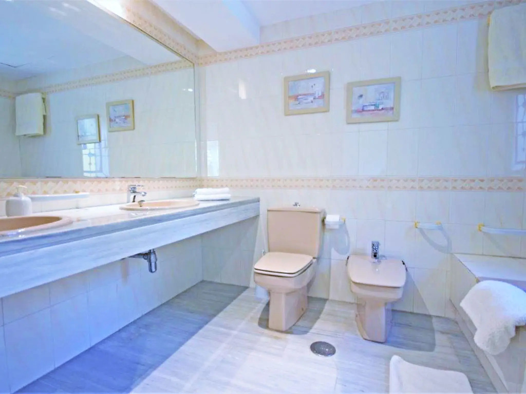 Beautiful holiday home in Calonge with private pool