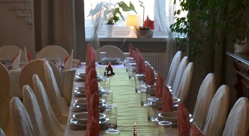 Hotel Pod Dębem