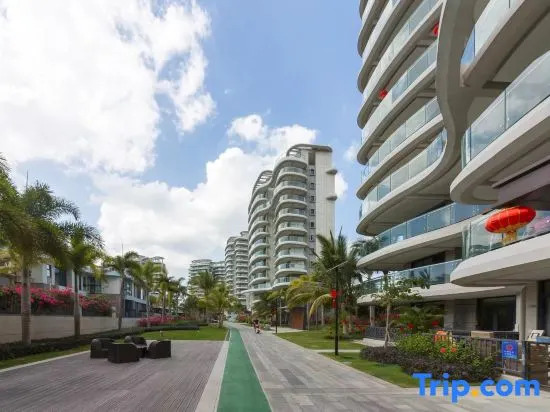 Yajing Haiju Surfing Seaview Design Hotel (Wanning Sunac Riyuewan Branch)