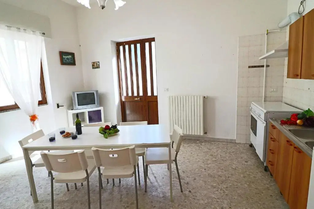 Modern Holiday Apartment With Wi-fi, Air Conditioning And Balcony; Pets Allowed
