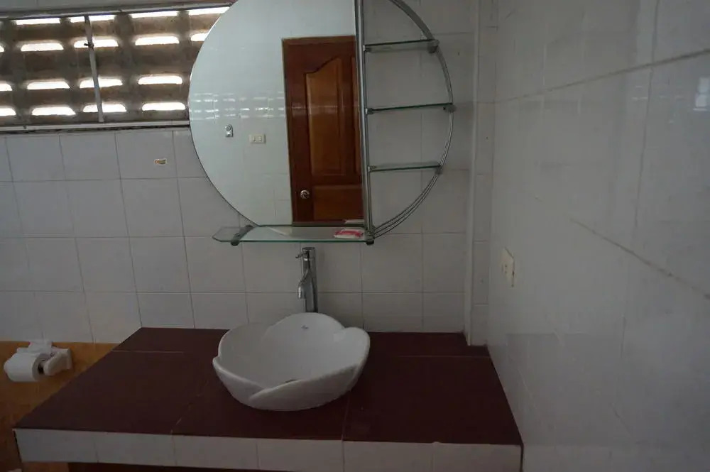 Phonepaseud Hotel