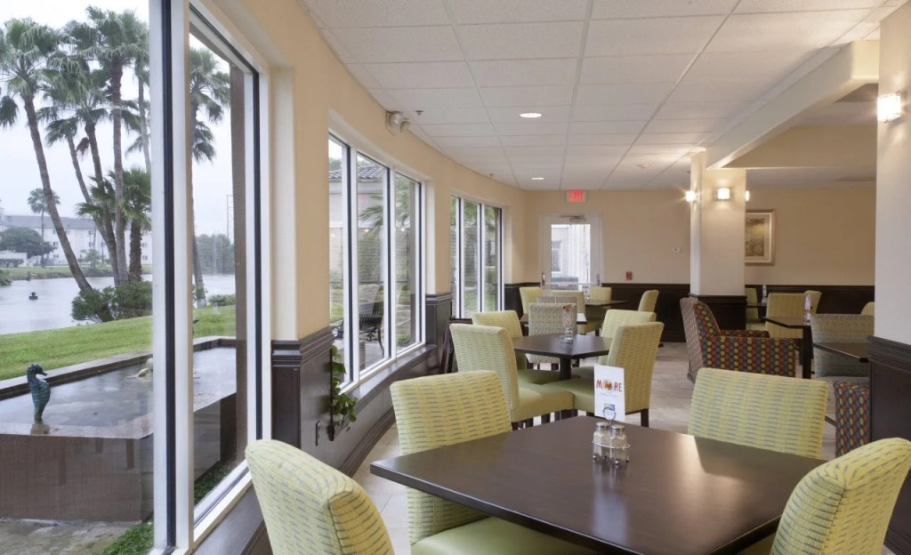 Holiday Inn Express Hotel and Suites Brownsville by IHG