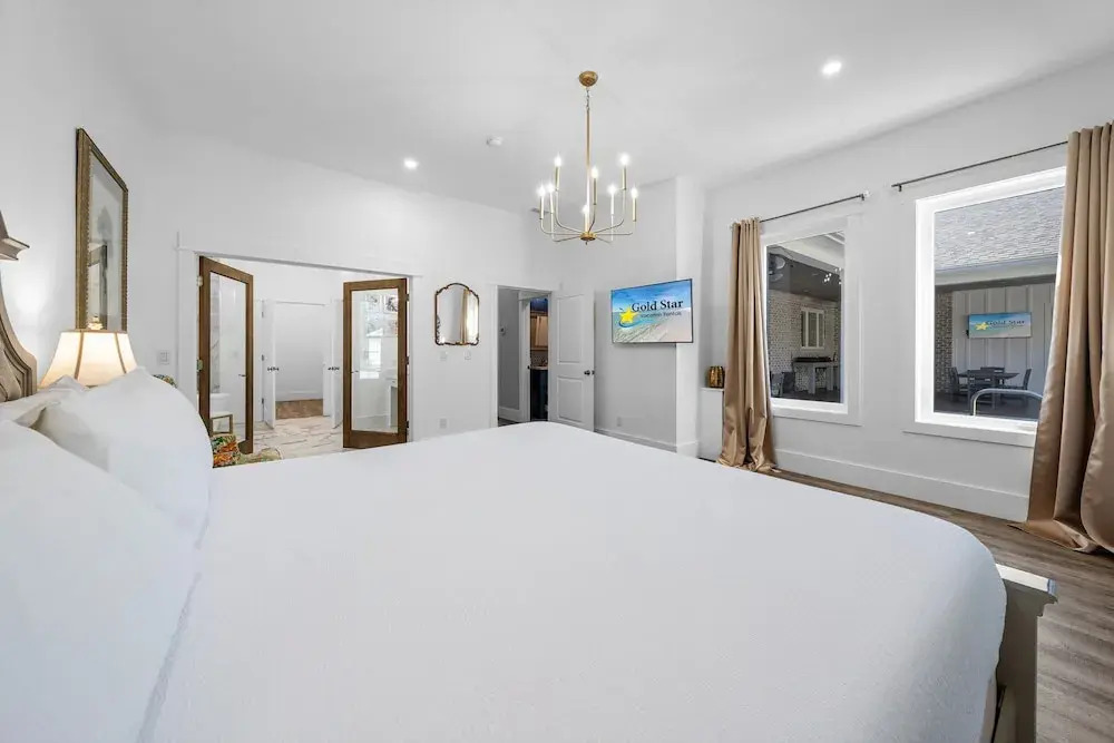 Large Lux Home,private Pool,spa,backyard, 6 Bdrms, Beach,wharf, OWA 15 Mins Away