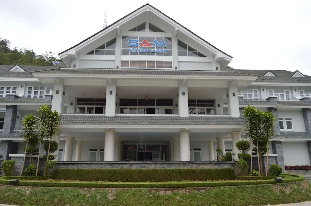 SAM Tuyen Lam Golf & Resorts