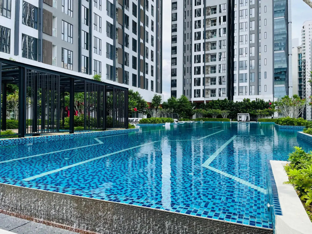 Riveria Suites, KL Sentral by Homebrickz