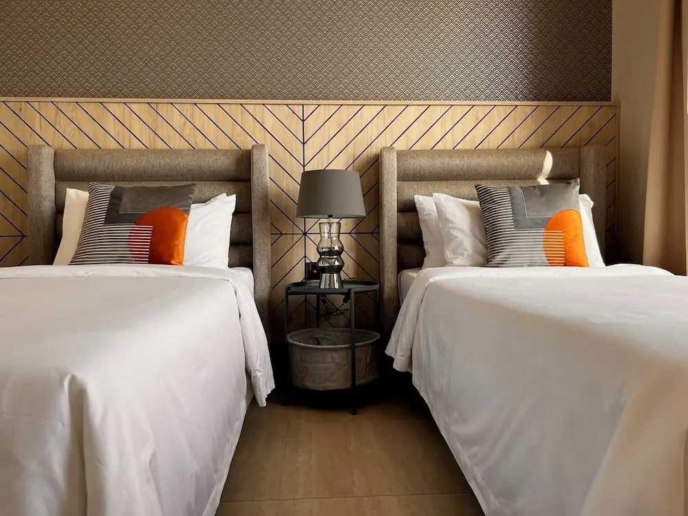 C Living - Premium 3 Bedroom - AQIQ