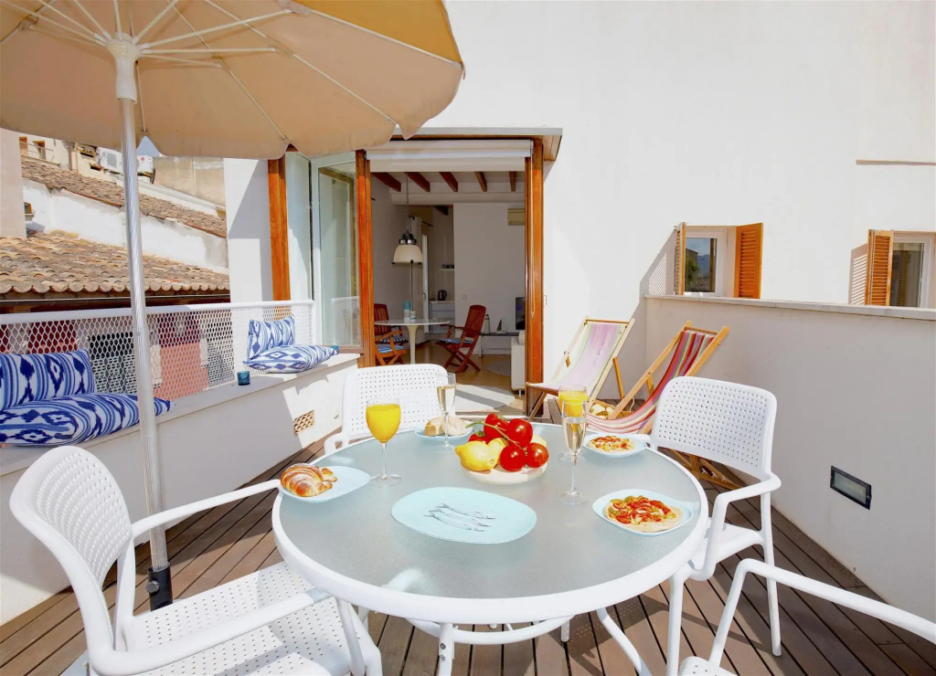 Montmari TI Penthouse with private terrace