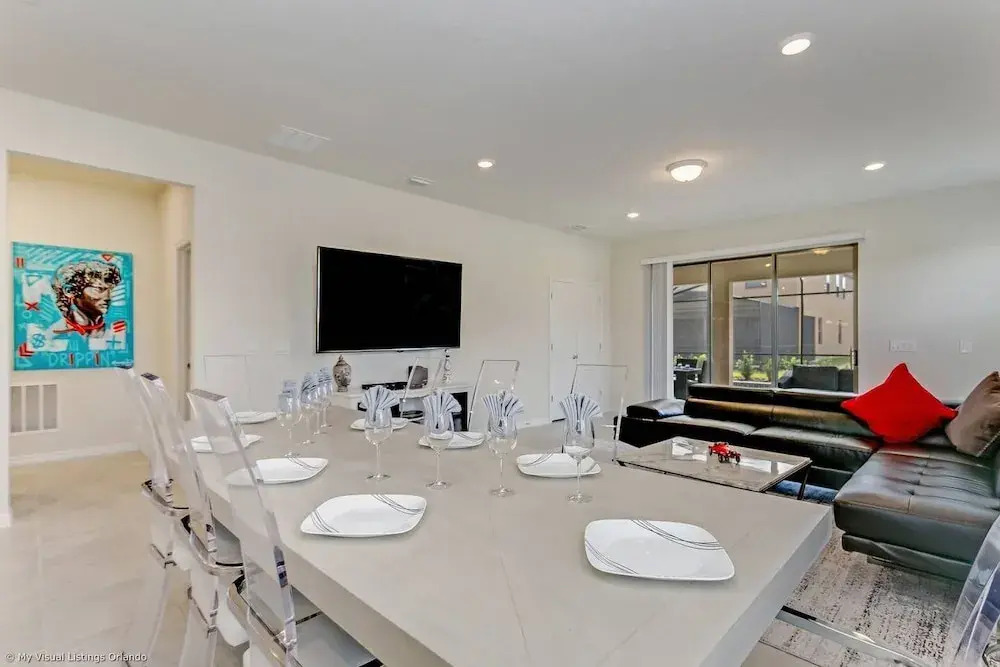 Luxury and Style! BIG Pool Area and Game Room in Solterra 6br/4.5 Bath #7st564