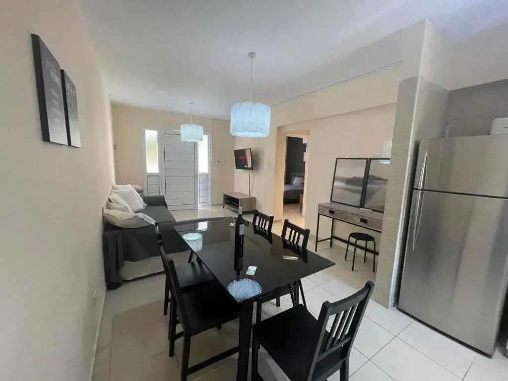 Mari House-close to the beach
