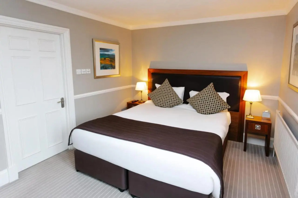 Hatton Court Hotel