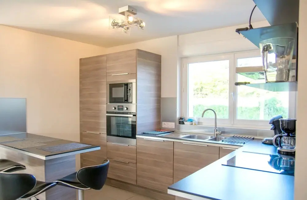 House With 3 Bedrooms in Plougoulm, With Enclosed Garden and Wifi