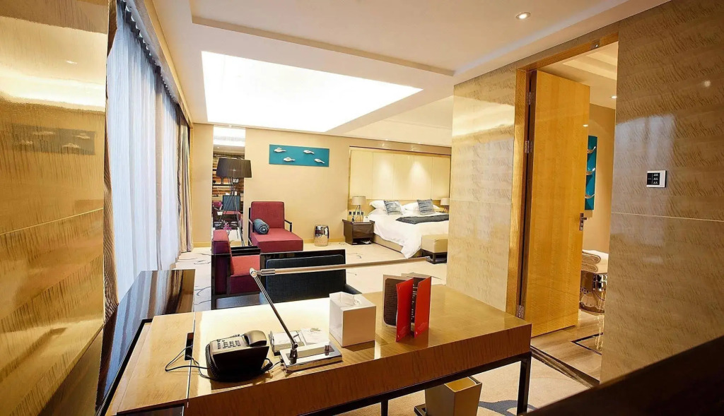 Hongkou Silver Hotel