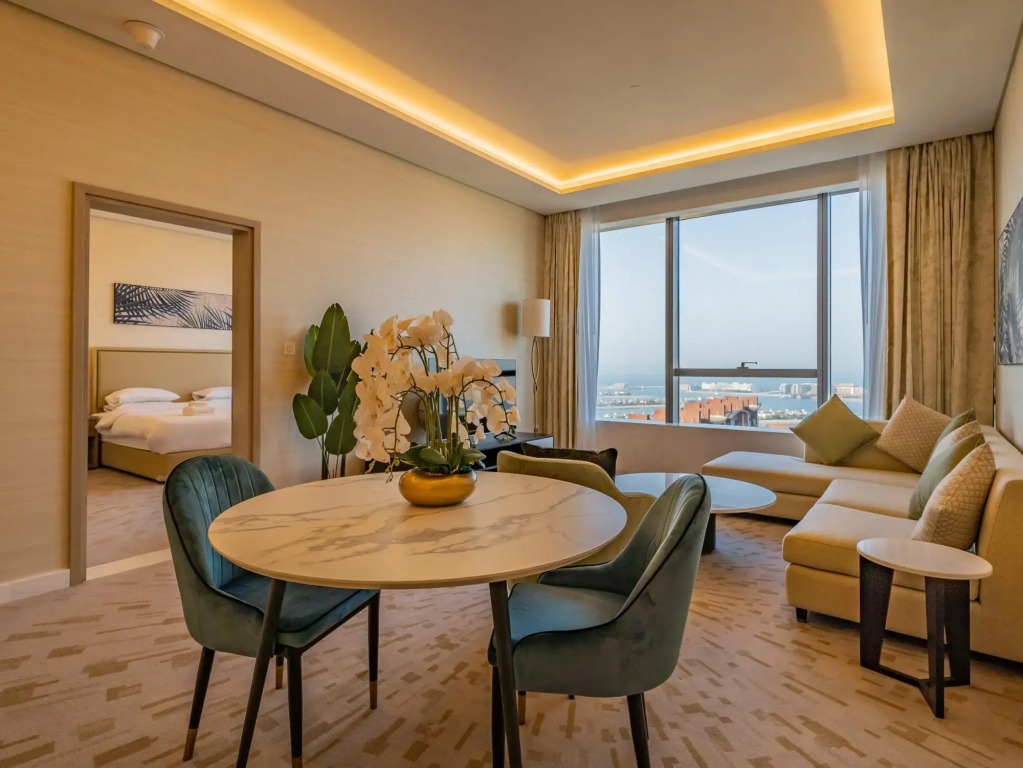 Palm Jumeirah- The Palm Tower 1 2205