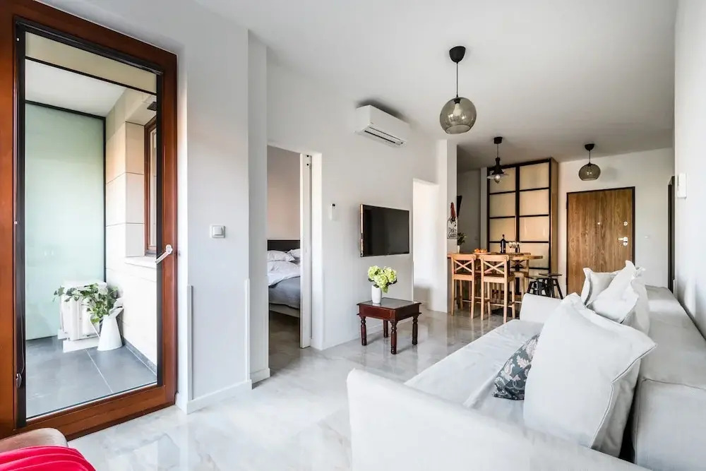 P&O Apartments Solec 13 with AC