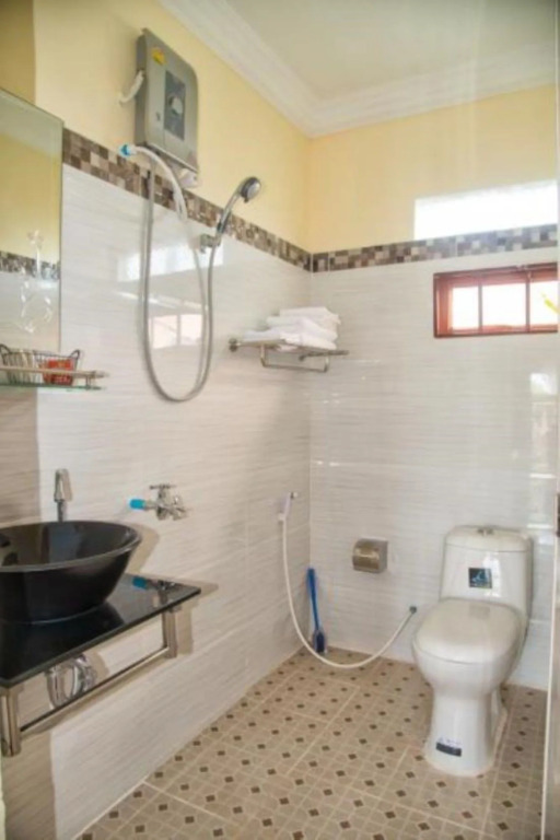 Pink Sands Villa - All Adults