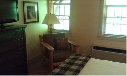 Bear Mountain Inn