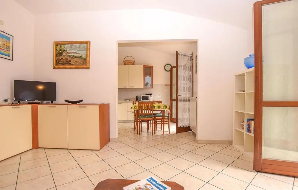 Lovely Home In San Lorenzo Al Mare