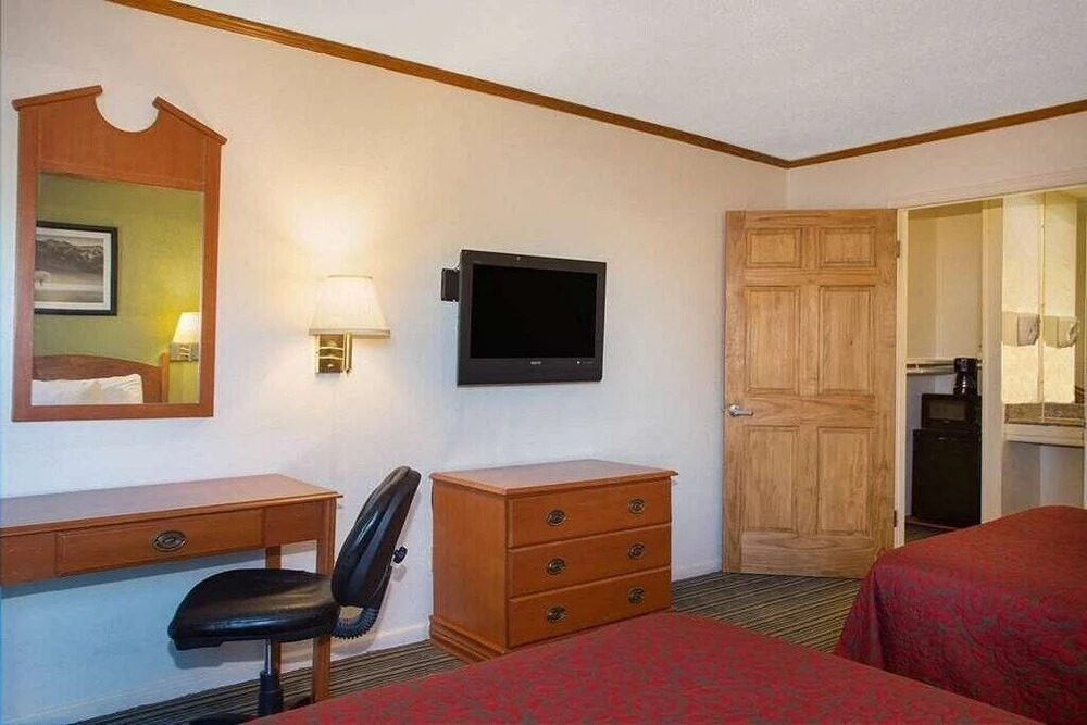 Economy Hotel Wichita- Florence St